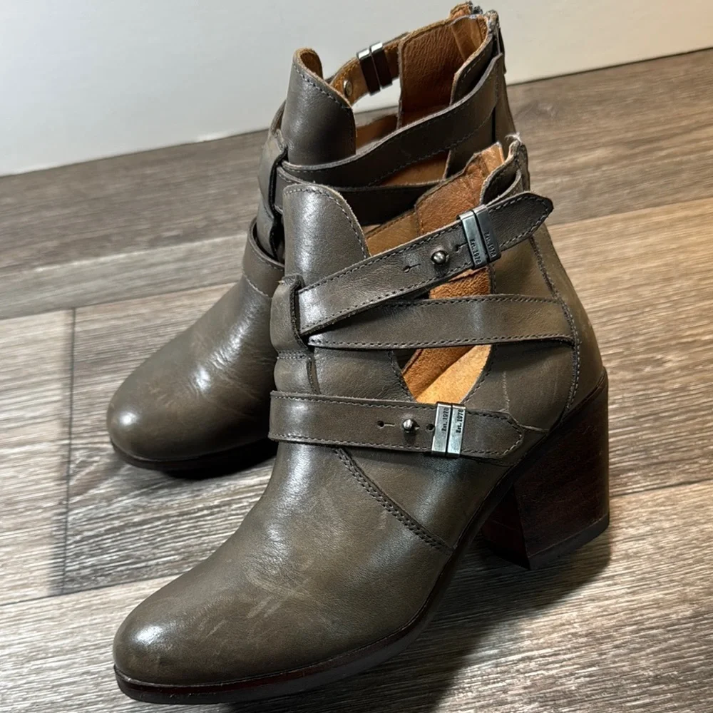 Bussola Brown Ankle Boots woman’s size 38 (b110)